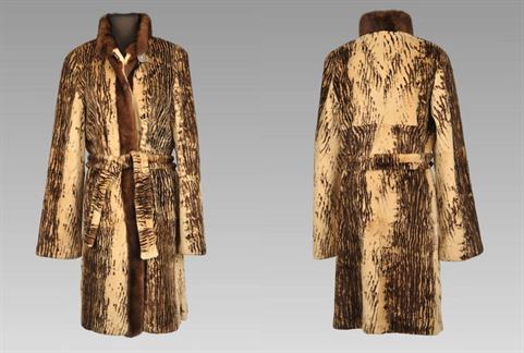 Tiger print sheared Beaver with mink tux 3 4 coat  Size 2 Length 38</BR><font size="+2">$850.00<font>